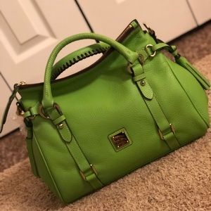 NWT Dooney and Bourke Pebble Grain Small Satchel